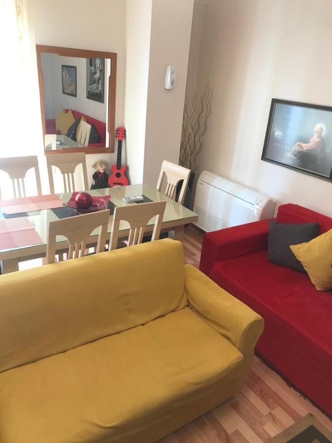 Silver Apartament Корча Екстериор снимка